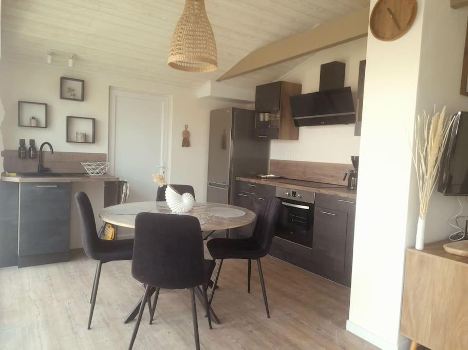 Maison 4Pers Avec Jacuzzi Privatif Couvert Proche Ocean Brem Sur Mer Exterior foto
